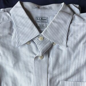 L.L. Bean Men's White and Blue Pinstripe Shirt EUC! Sz 17 1/2 -34
